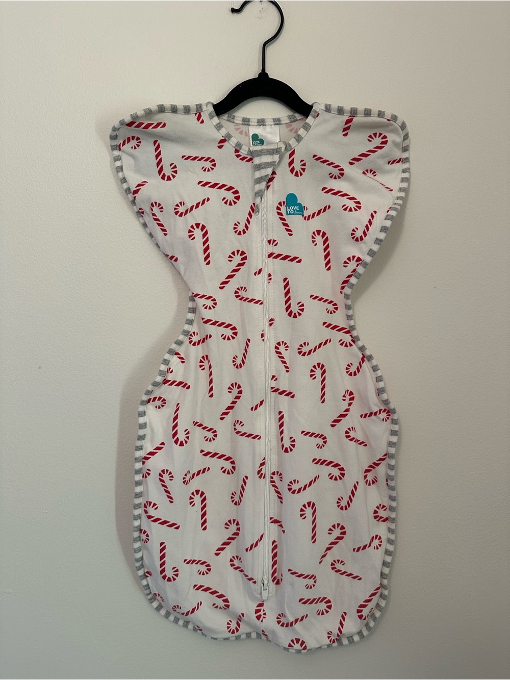 Love to Dream Swaddle Small (8-13lbs) 1.0 TOG in Candy Cane Print